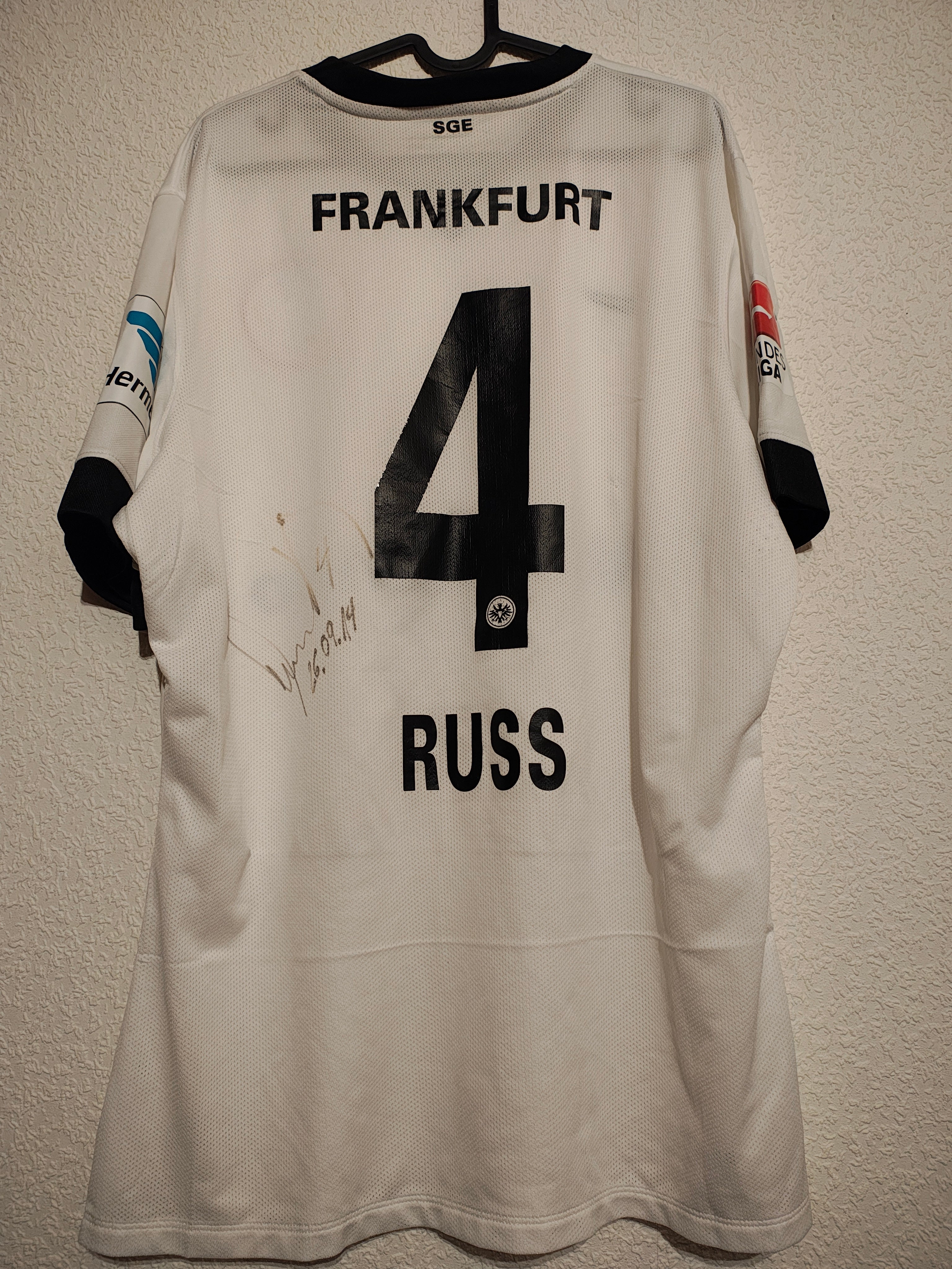 Eintracht Frankfurt Away Player Issue – Saison 14/15 - XL