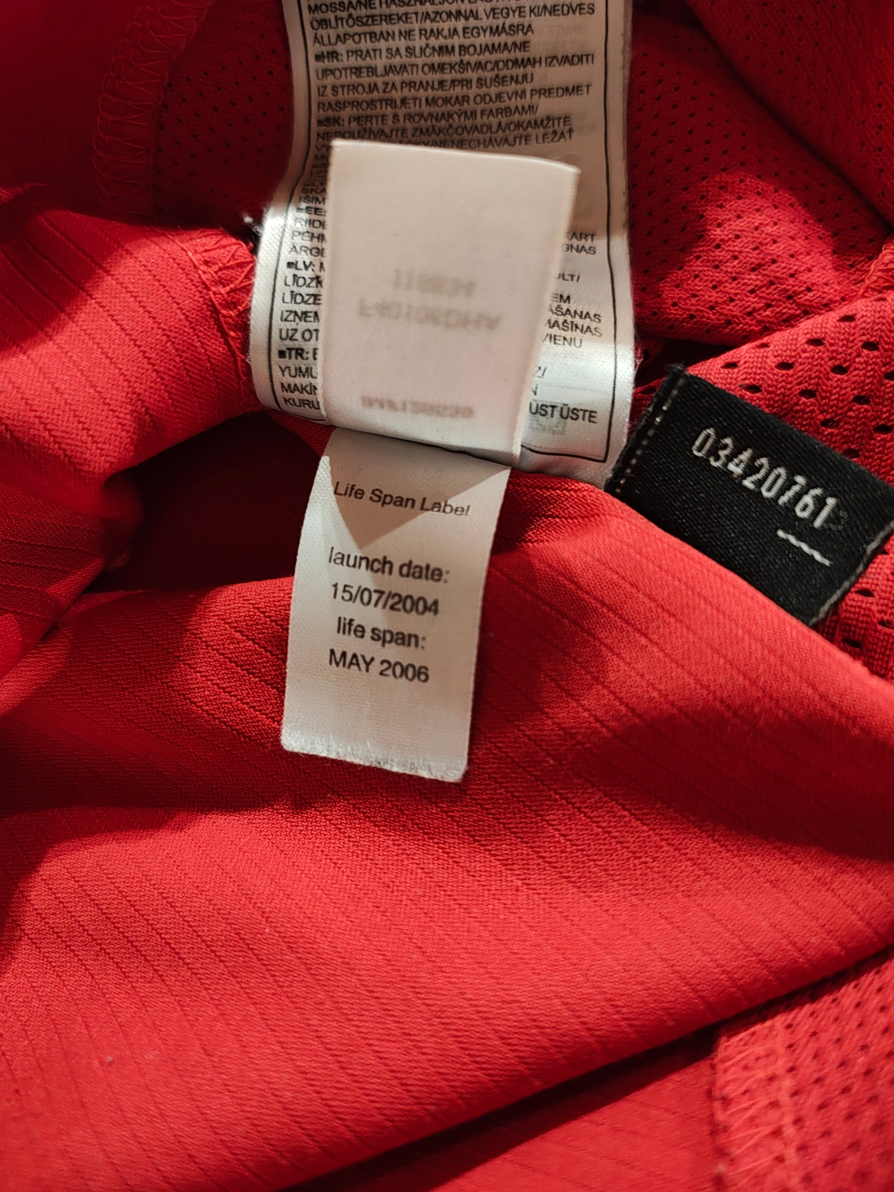 Manchester United Home - Saison 04/06 - L