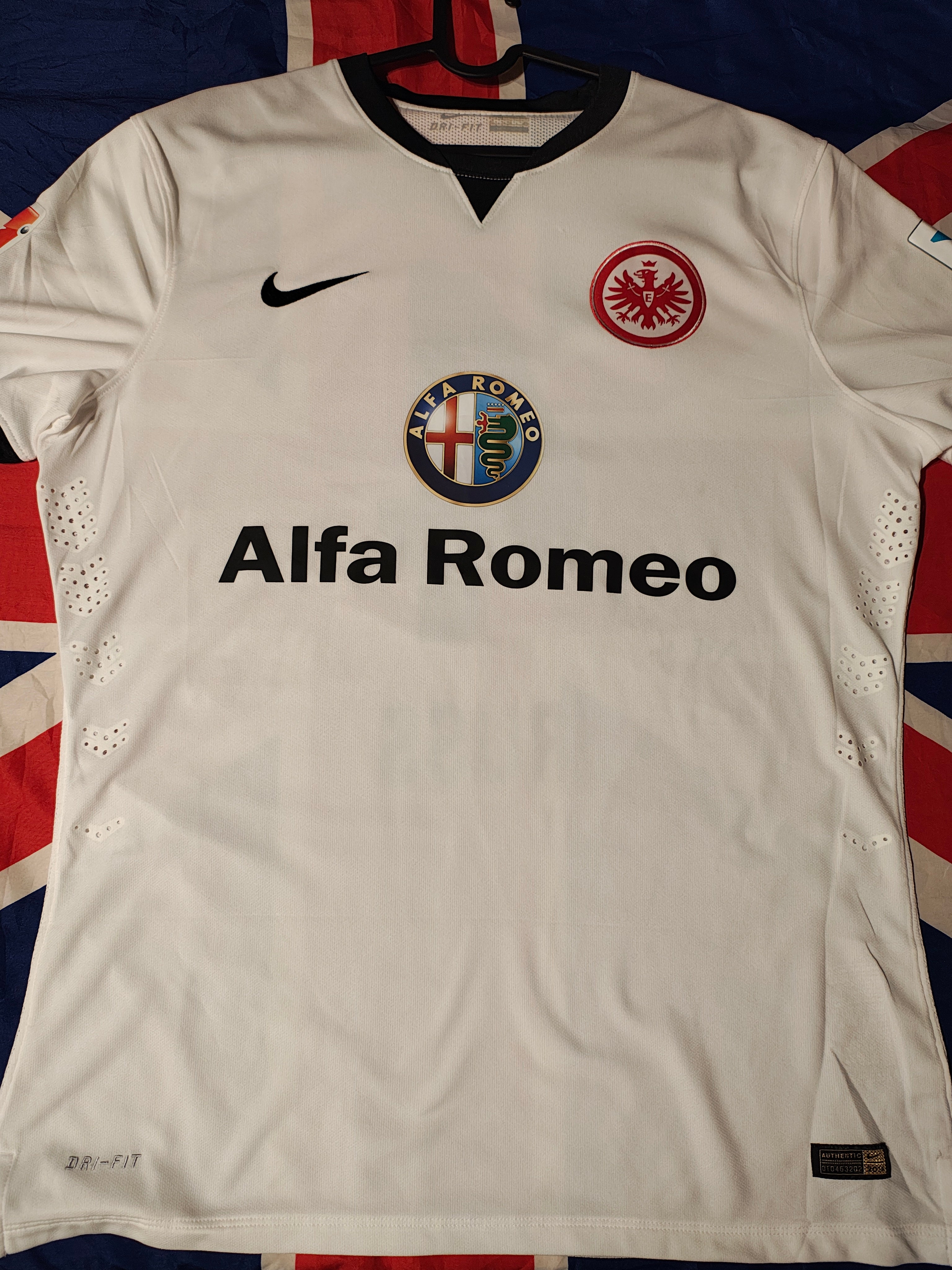 Eintracht Frankfurt Away Player Issue – Saison 14/15 - XL