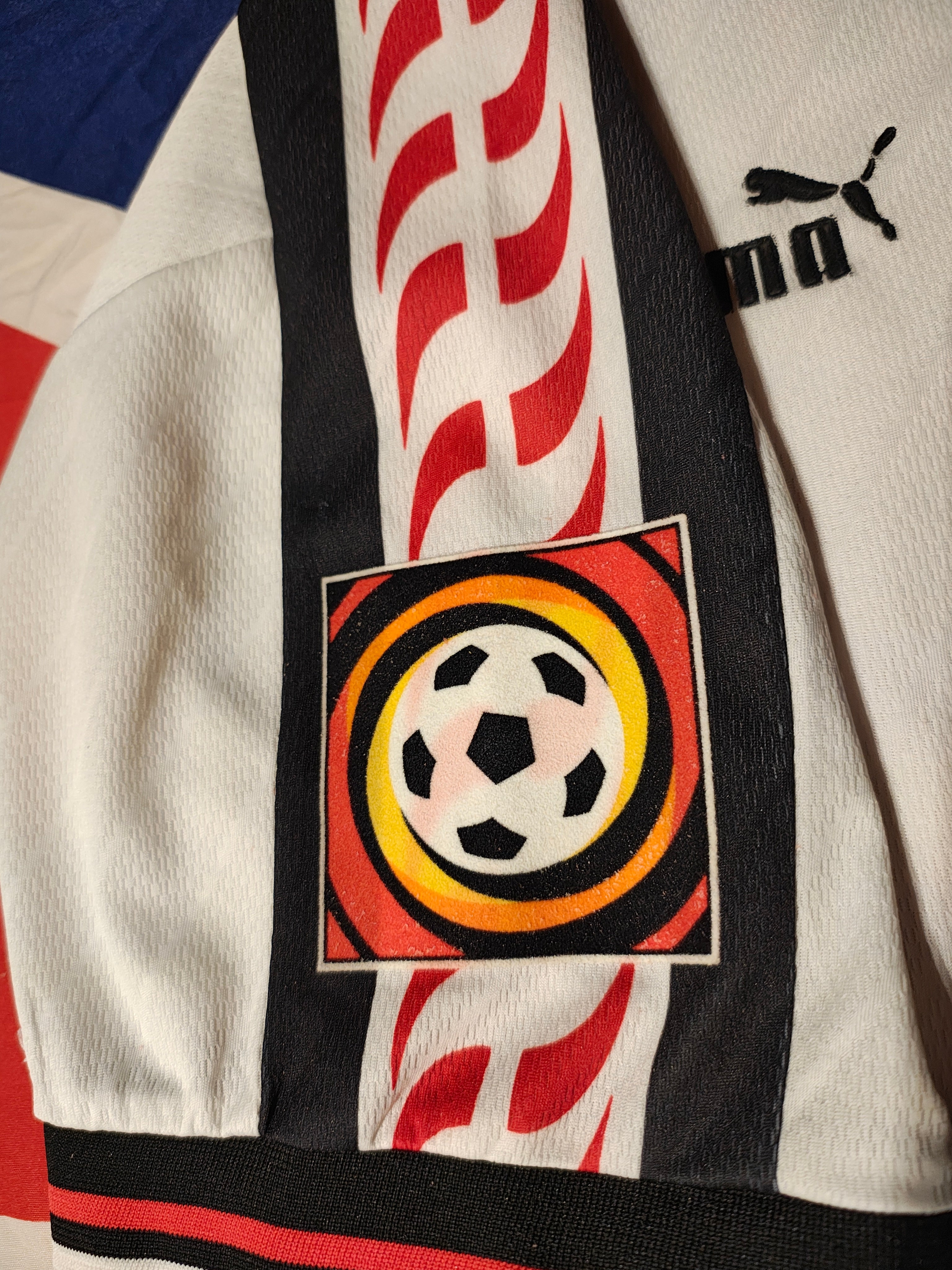 Eintracht Frankfurt Home – Saison 96/98 - XL