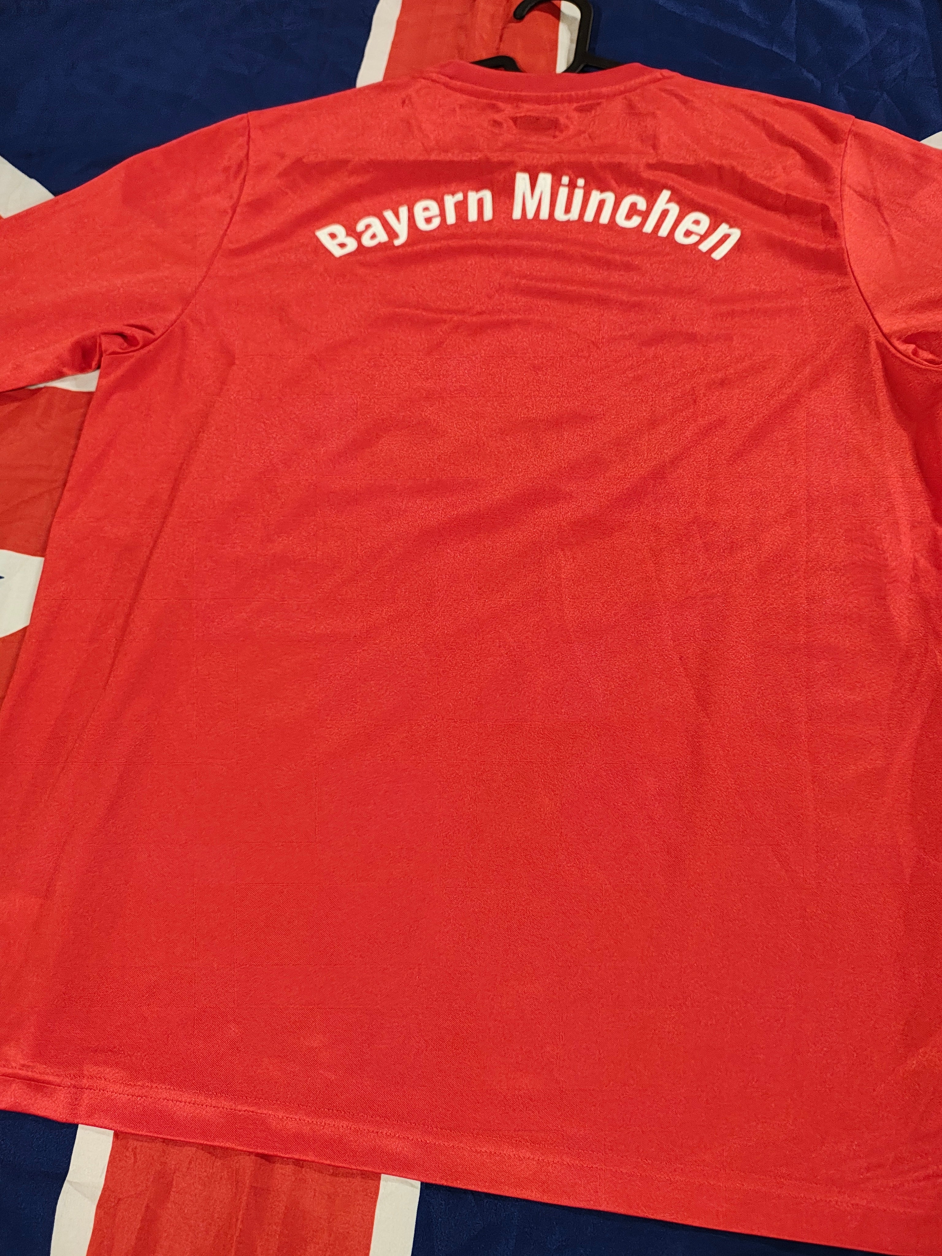 Bayern München Home – Saison 82/83 (reissue 2007) – L