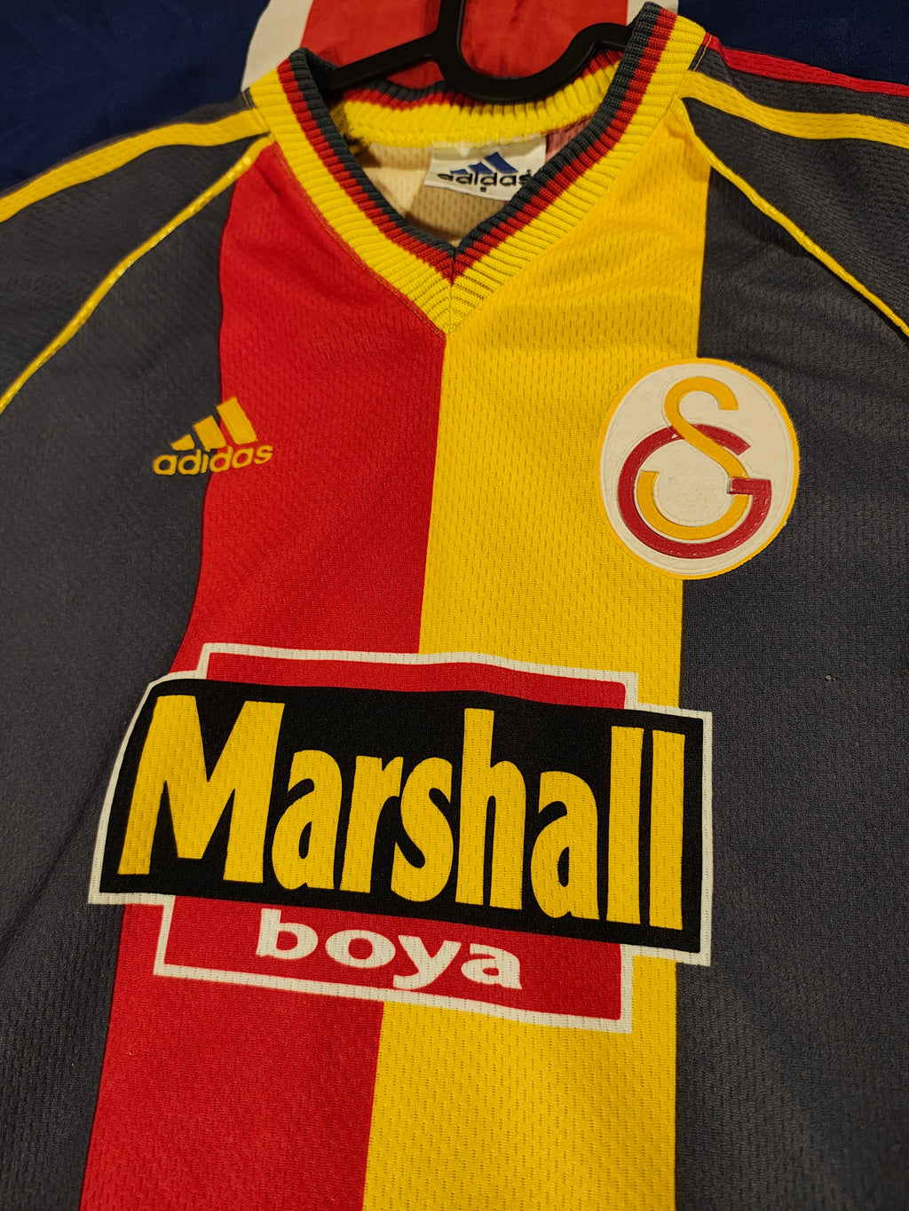 Galatasaray drittes Trikot – Saison 98/99 – S