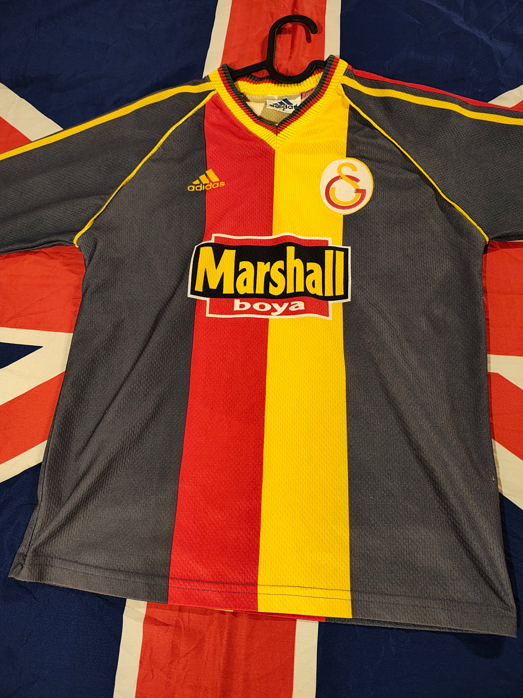 Galatasaray drittes Trikot – Saison 98/99 – S